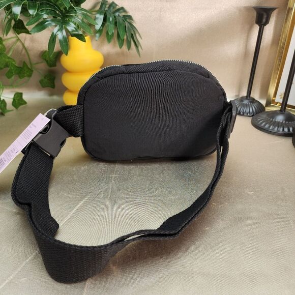 NWT Wild Fable Bum Bag / Fanny Pack - Picture 5 of 15